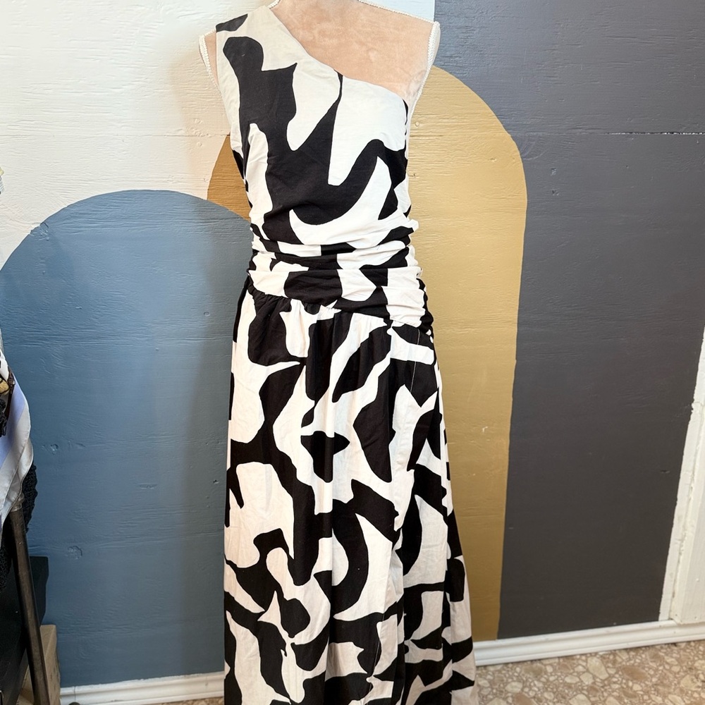 Abercrombie & Fitch Monochrome Asymmetric Midi Dress